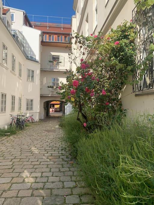 Villa Kleines Stadthaus In Toplage Wien Exterior foto
