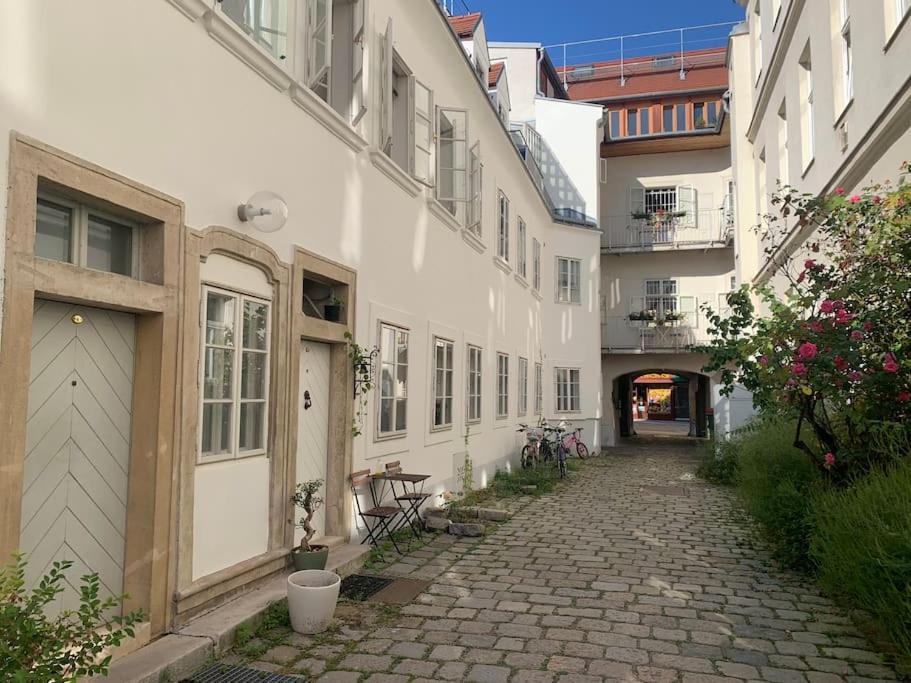 Villa Kleines Stadthaus In Toplage Wien Exterior foto